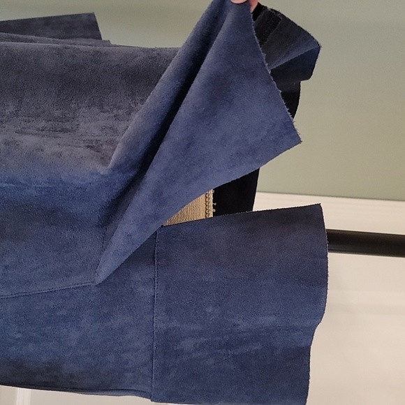 Soft Surroundings Izzy Dark Blue V-Neck Faux Suede Tunic - Size Large - Picture 4 of 7